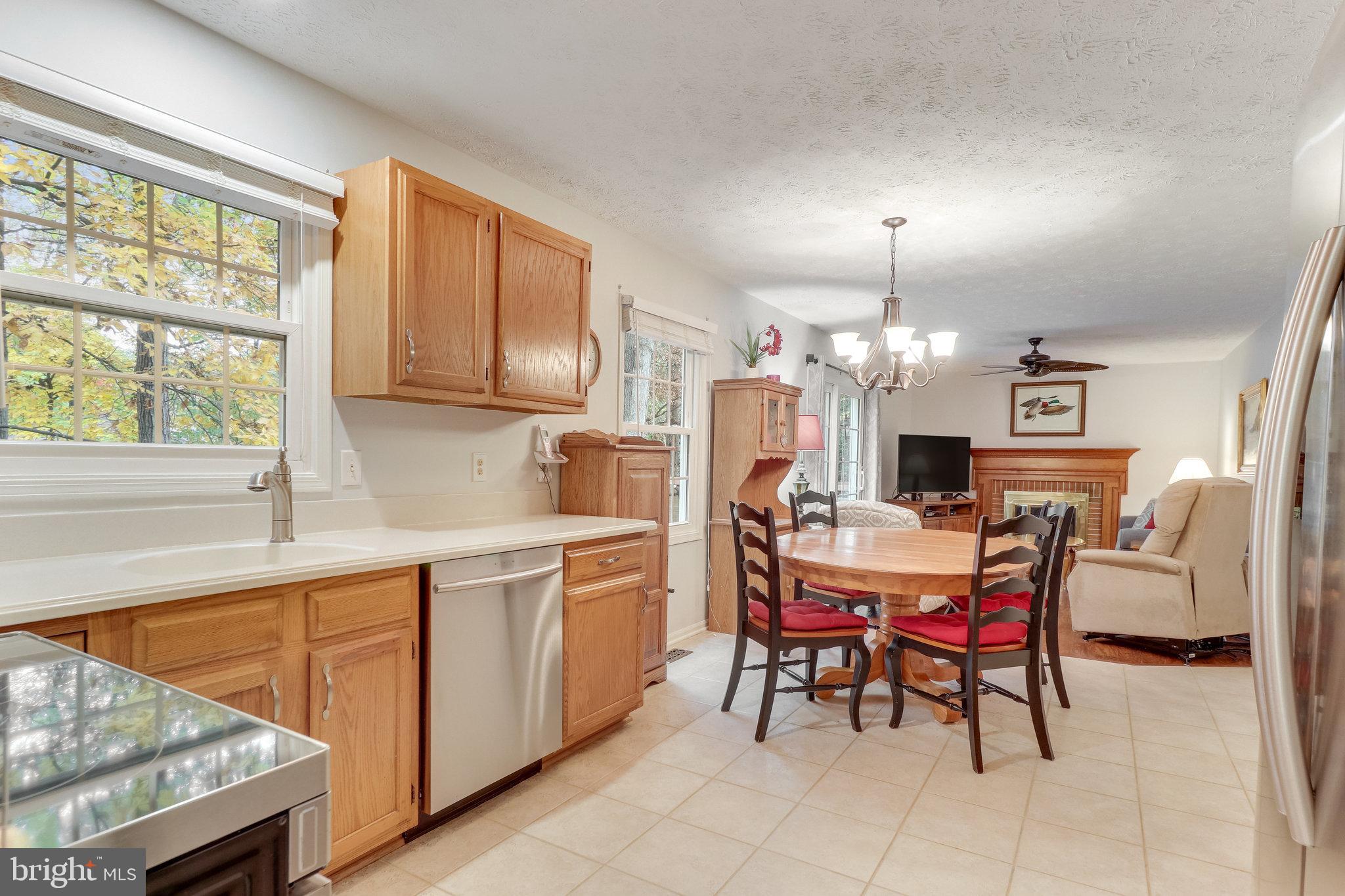 210 Pin Oak COURT