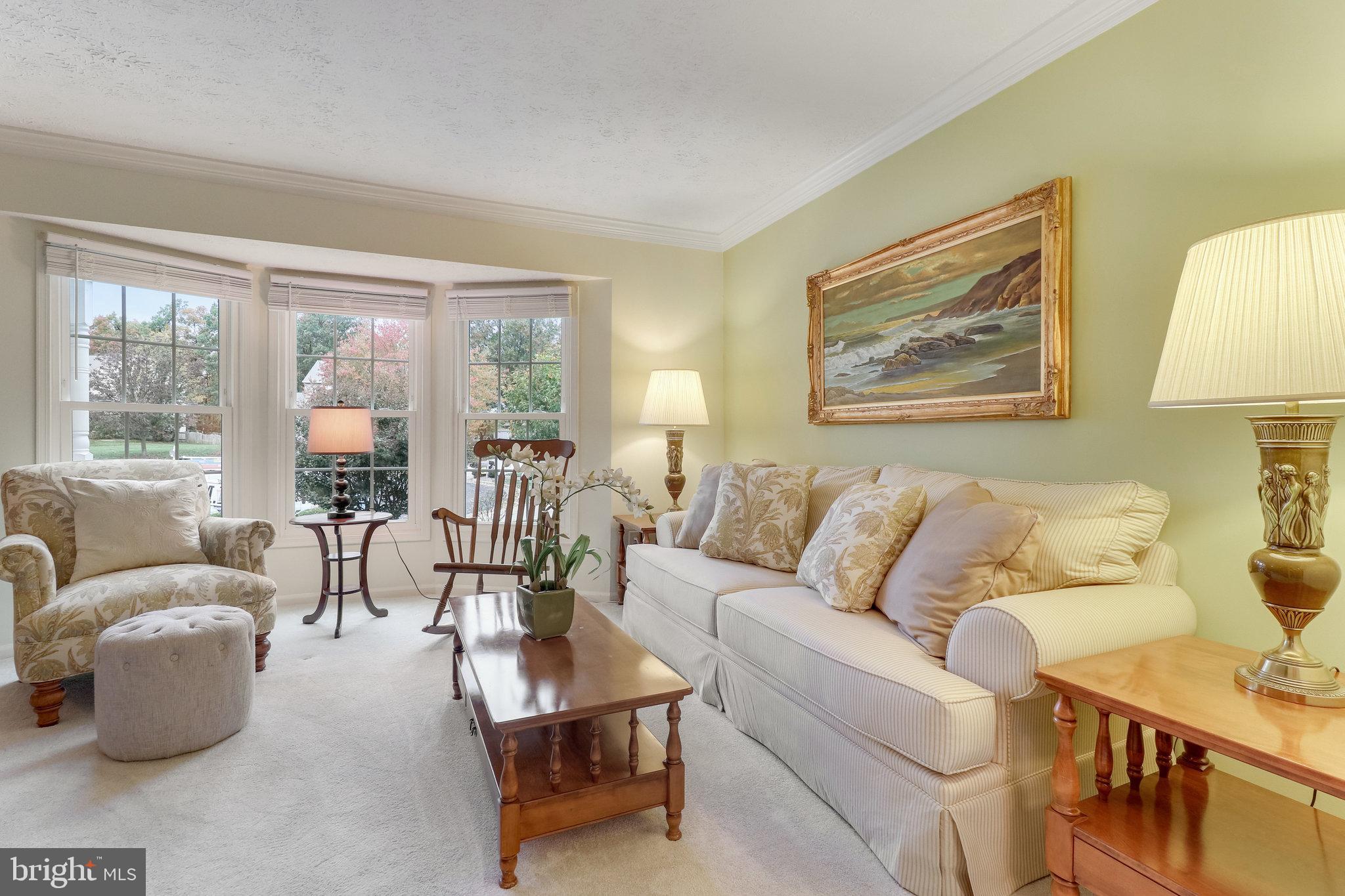210 Pin Oak COURT