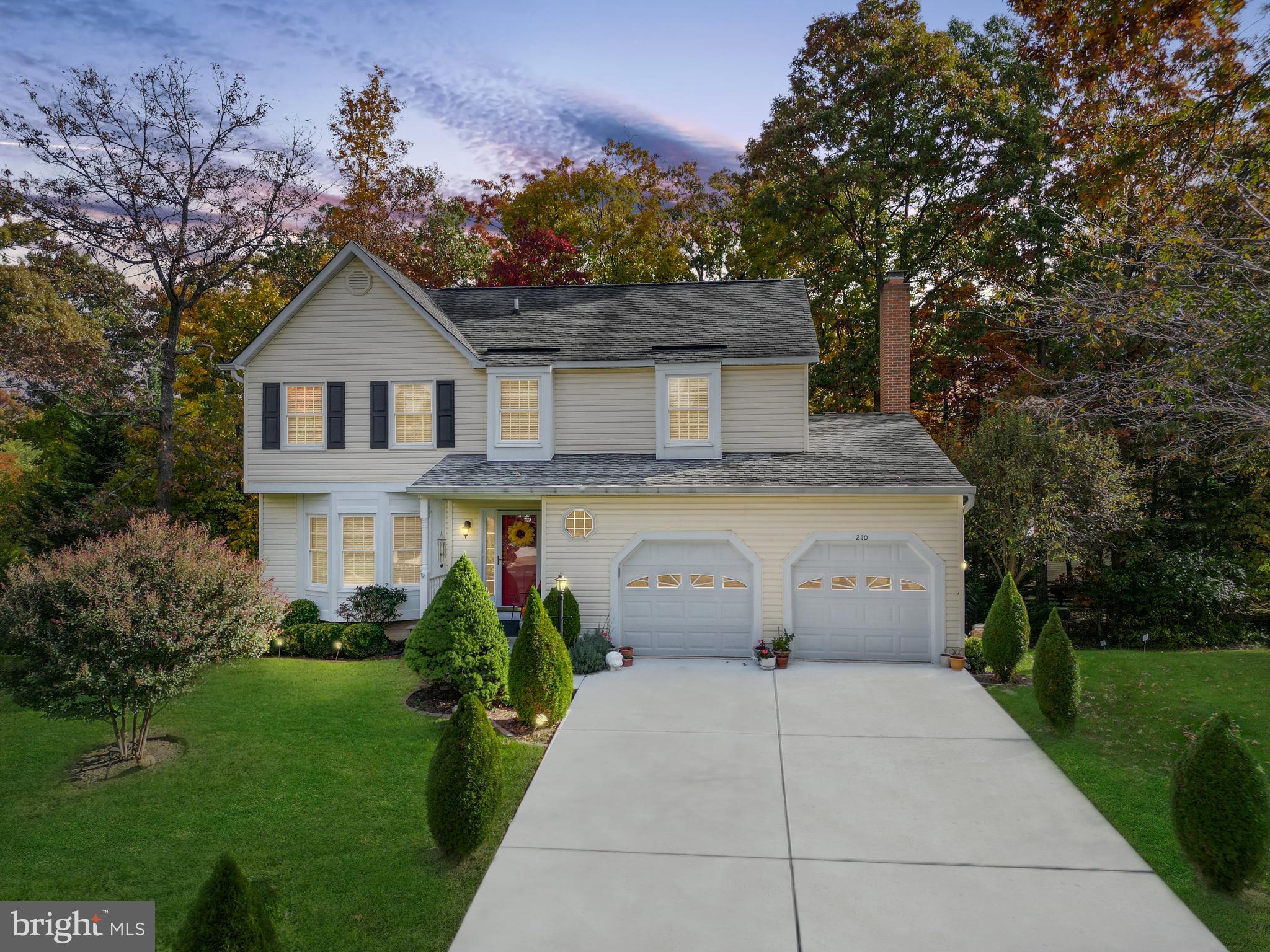 210 Pin Oak COURT