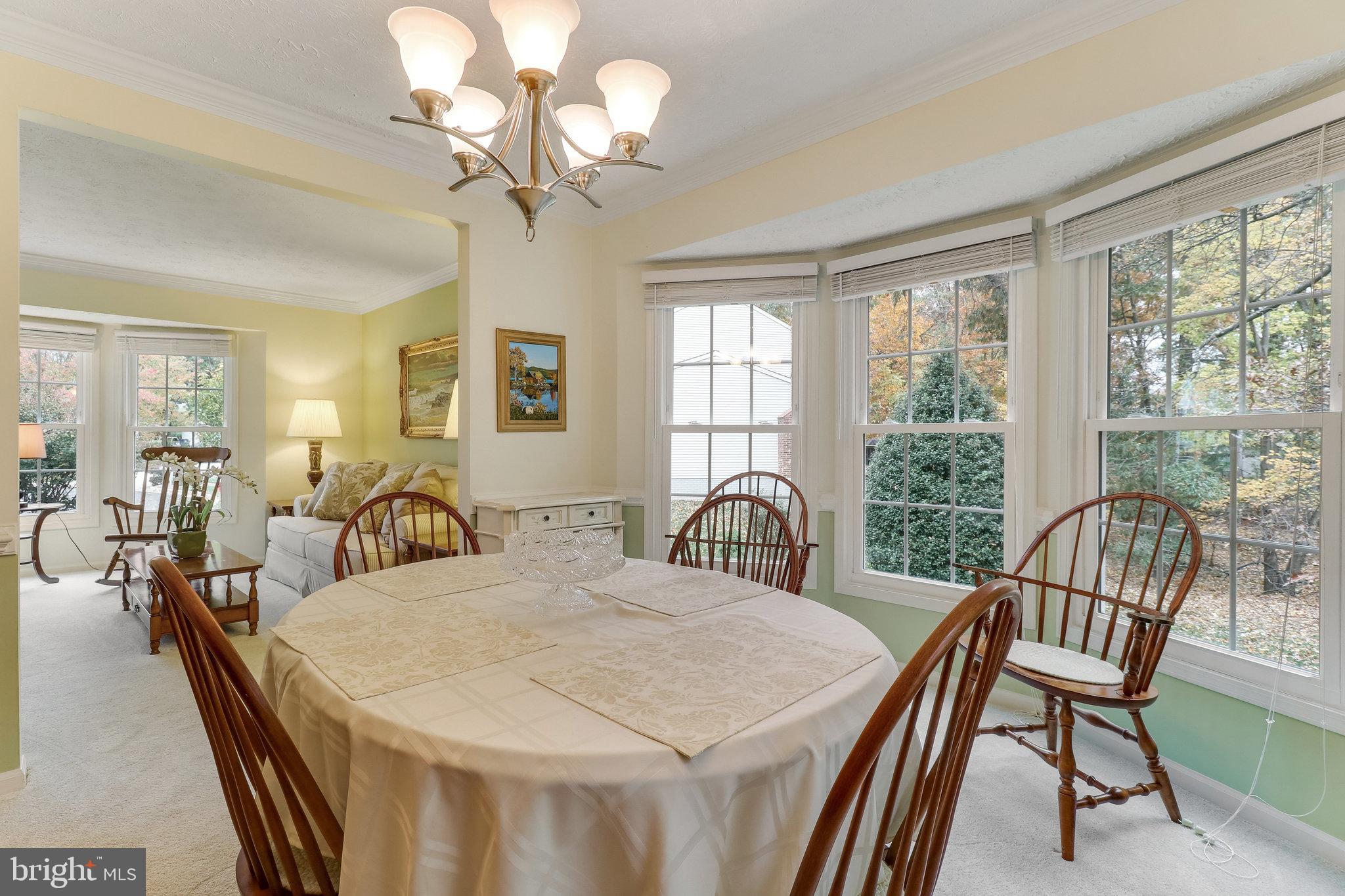 210 Pin Oak COURT