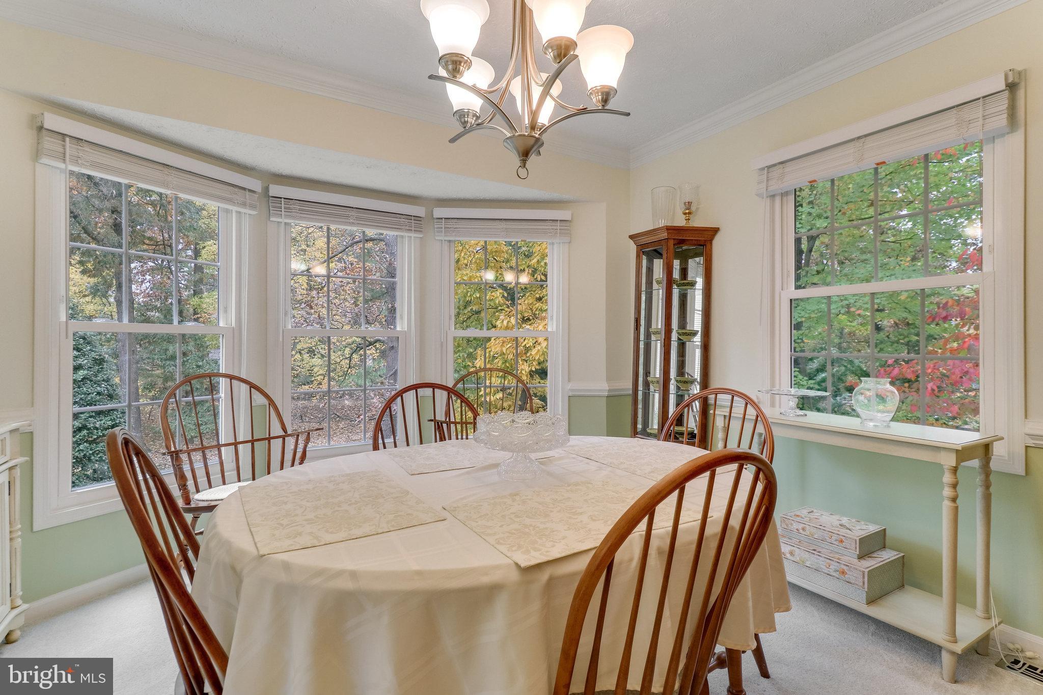 210 Pin Oak COURT