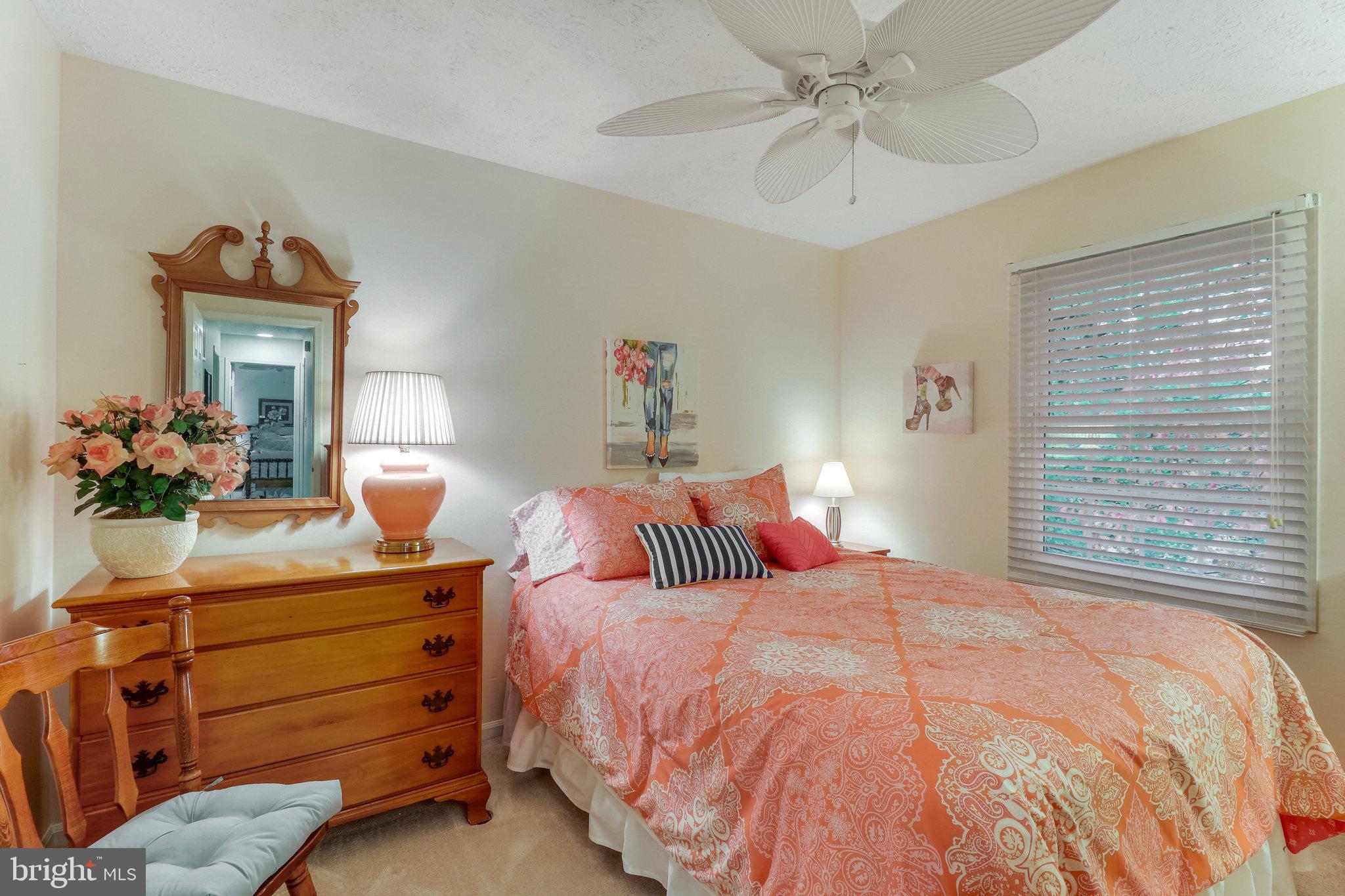 210 Pin Oak COURT