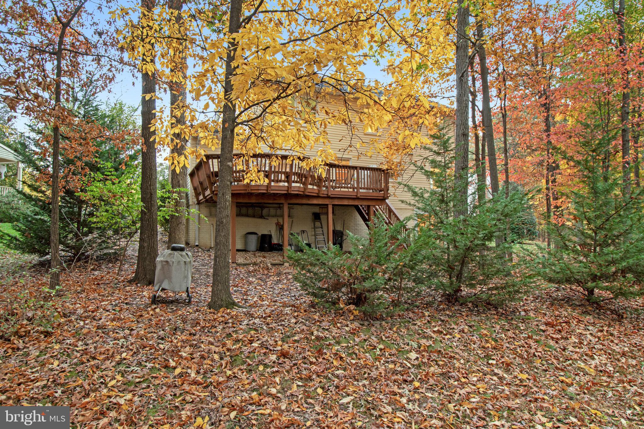 210 Pin Oak COURT