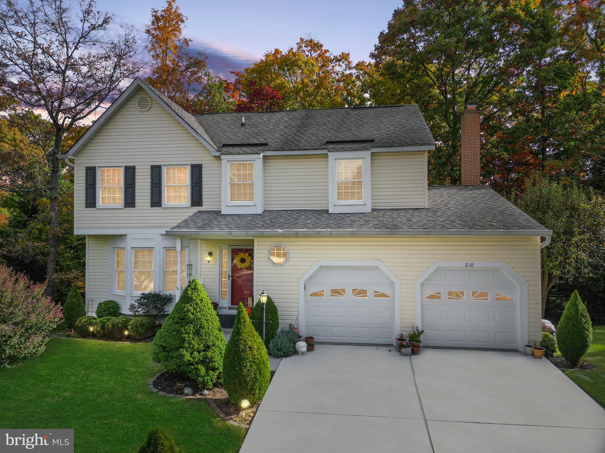 210 Pin Oak COURT
