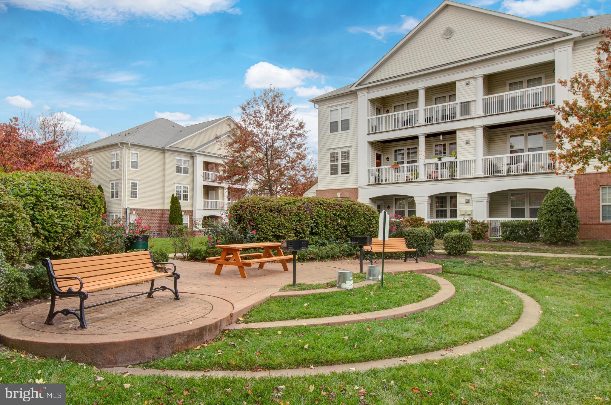 22687 Blue Elder TERRACE Unit: 201