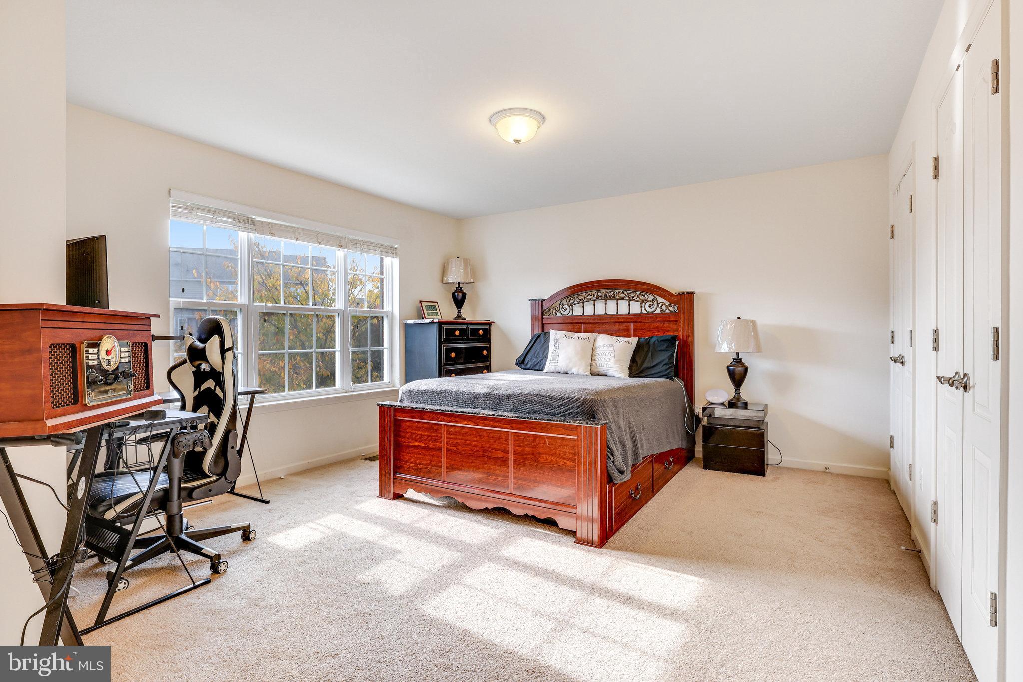 43122 Rocks WAY