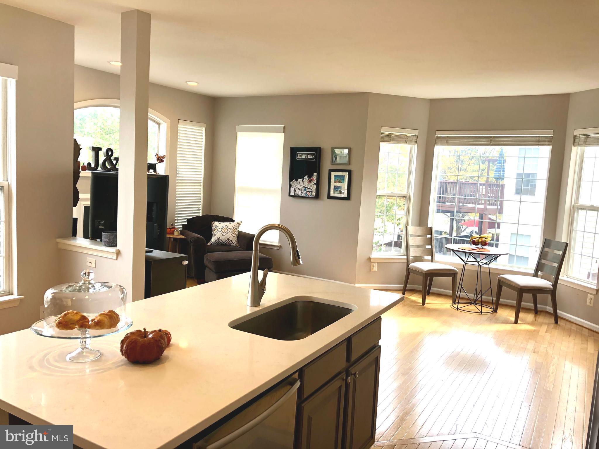 21266 Victorias Cross TERRACE