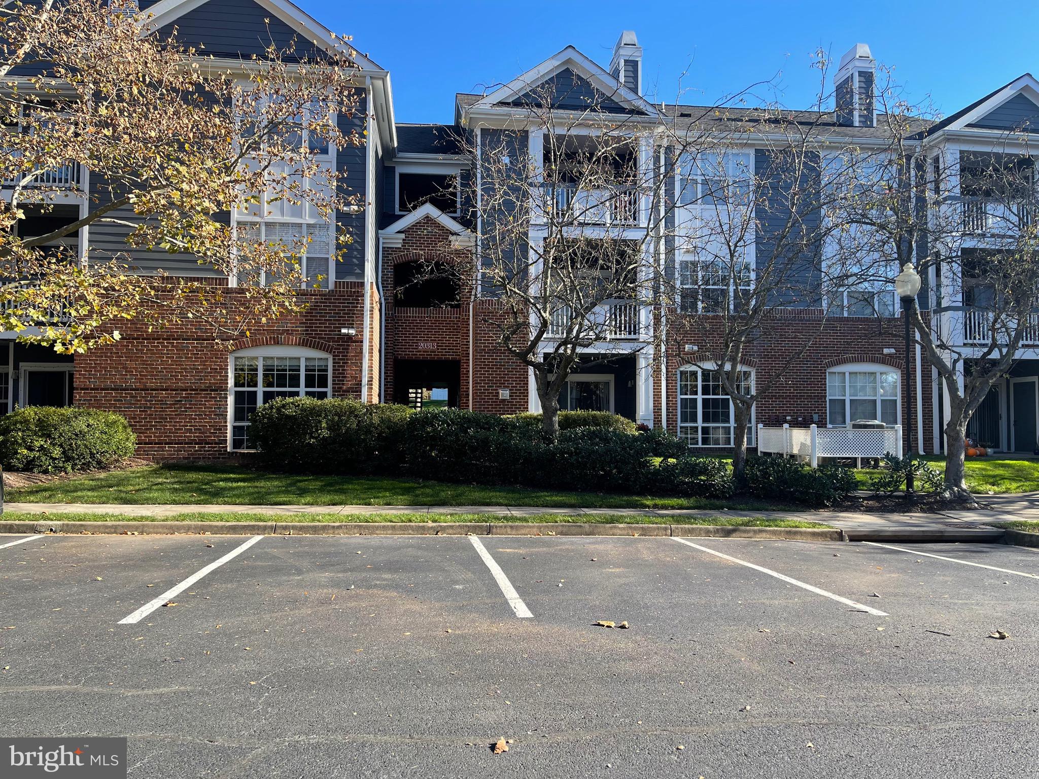 20313 Beechwood TERRACE Unit: 200