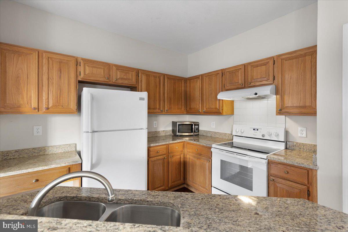 672 Gateway DRIVE SE Unit: 606