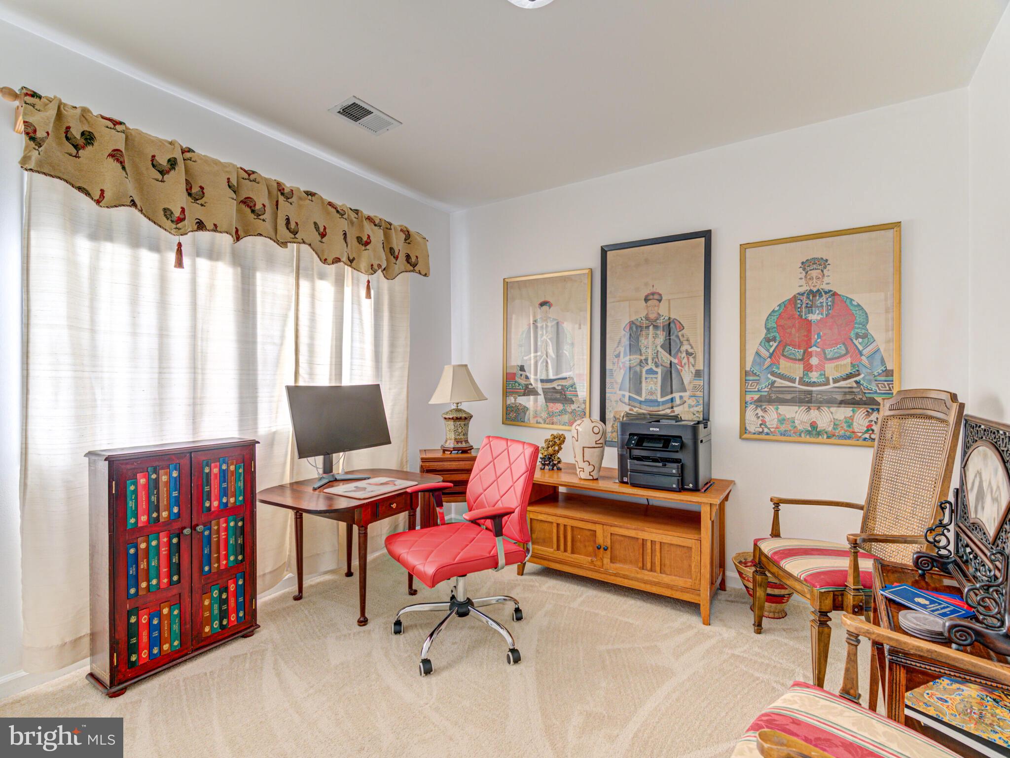 216 Hillsdale DRIVE