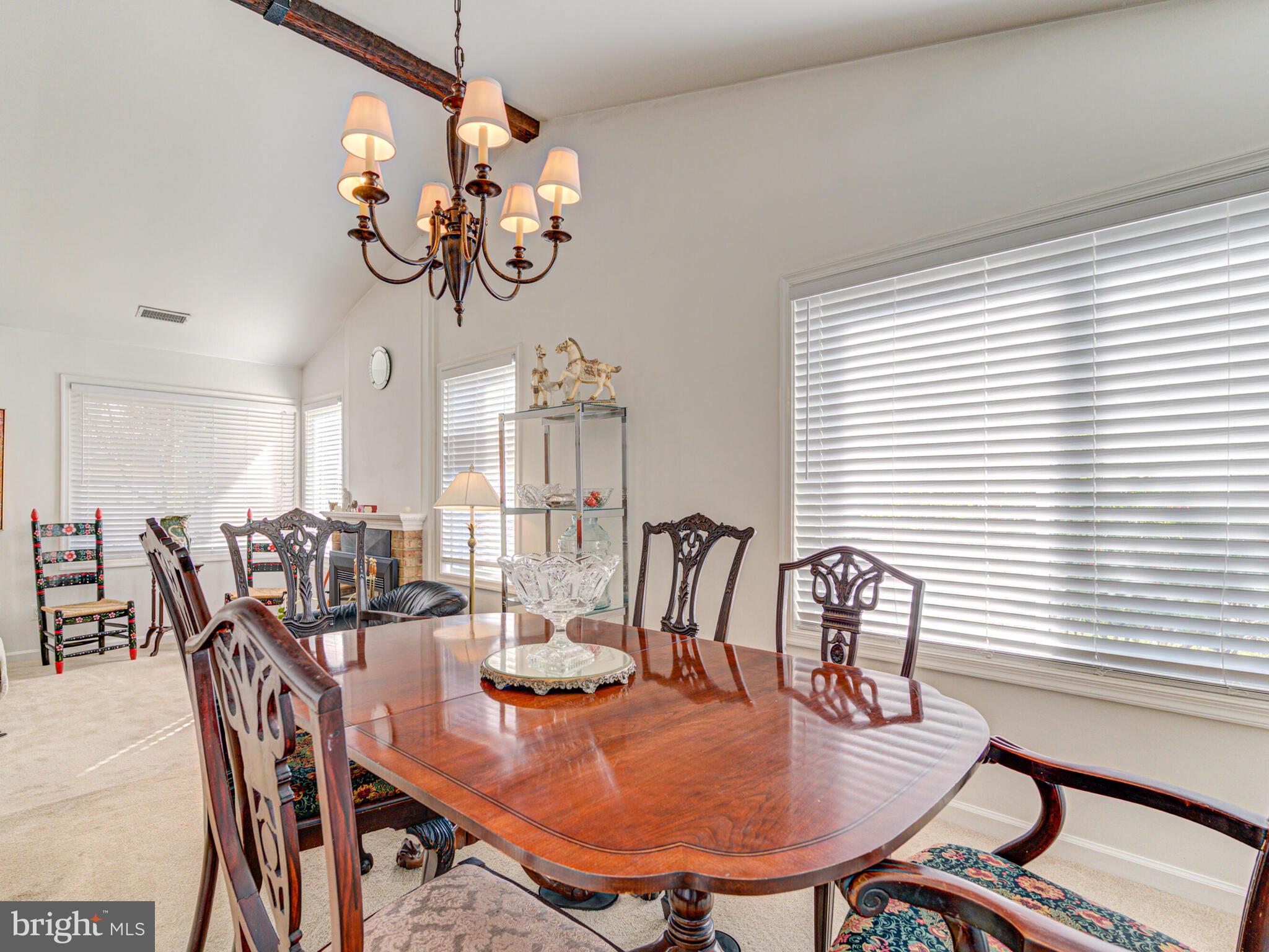 216 Hillsdale DRIVE