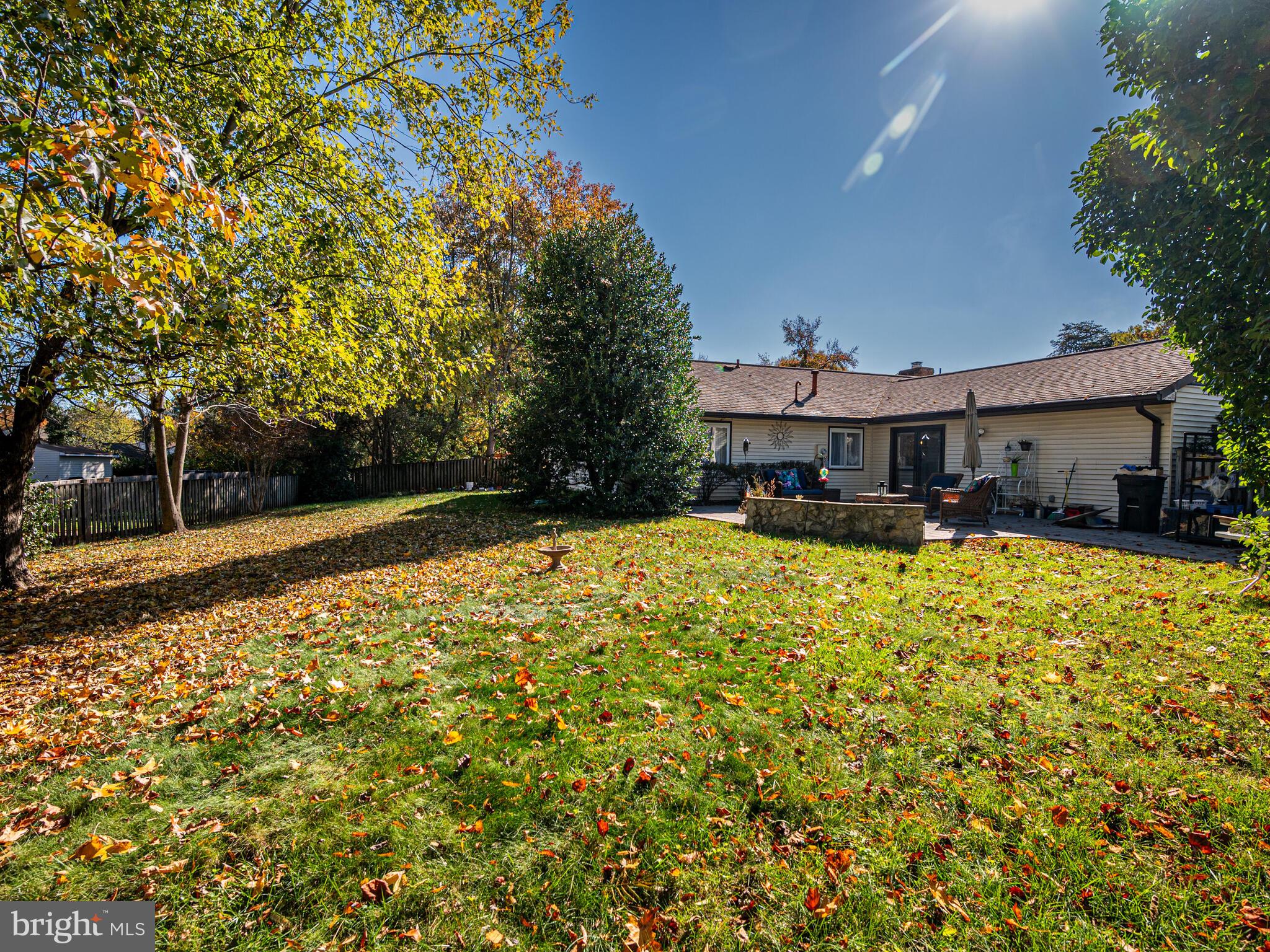 216 Hillsdale DRIVE