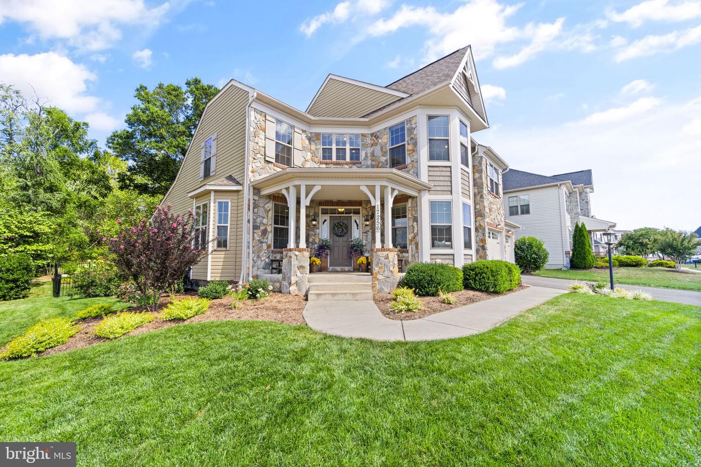 17256 Creekside Green PLACE