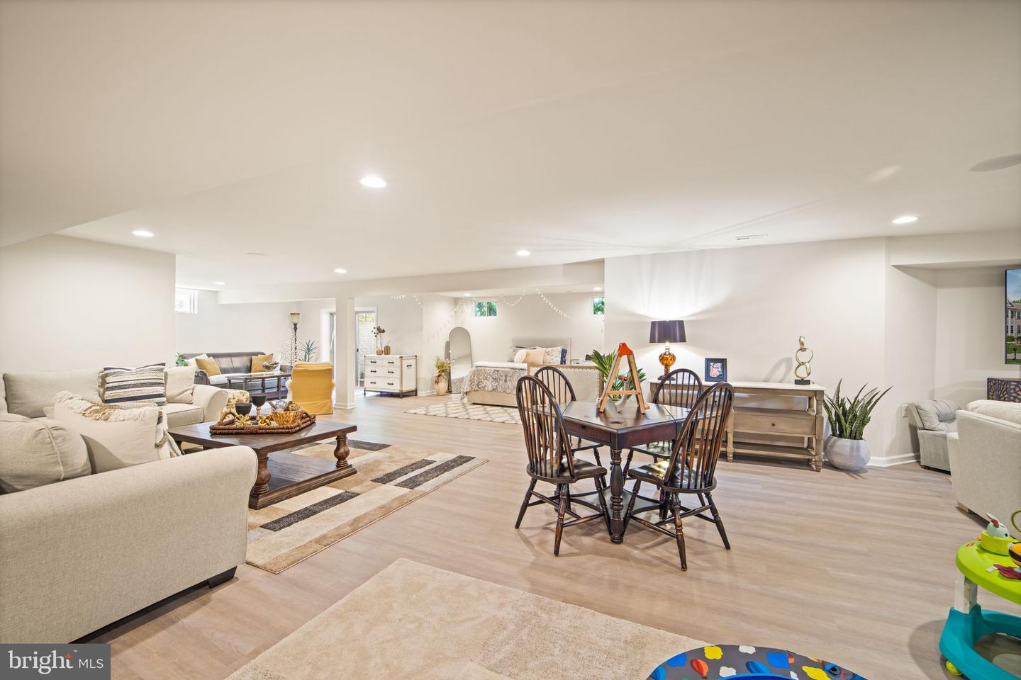 17256 Creekside Green PLACE