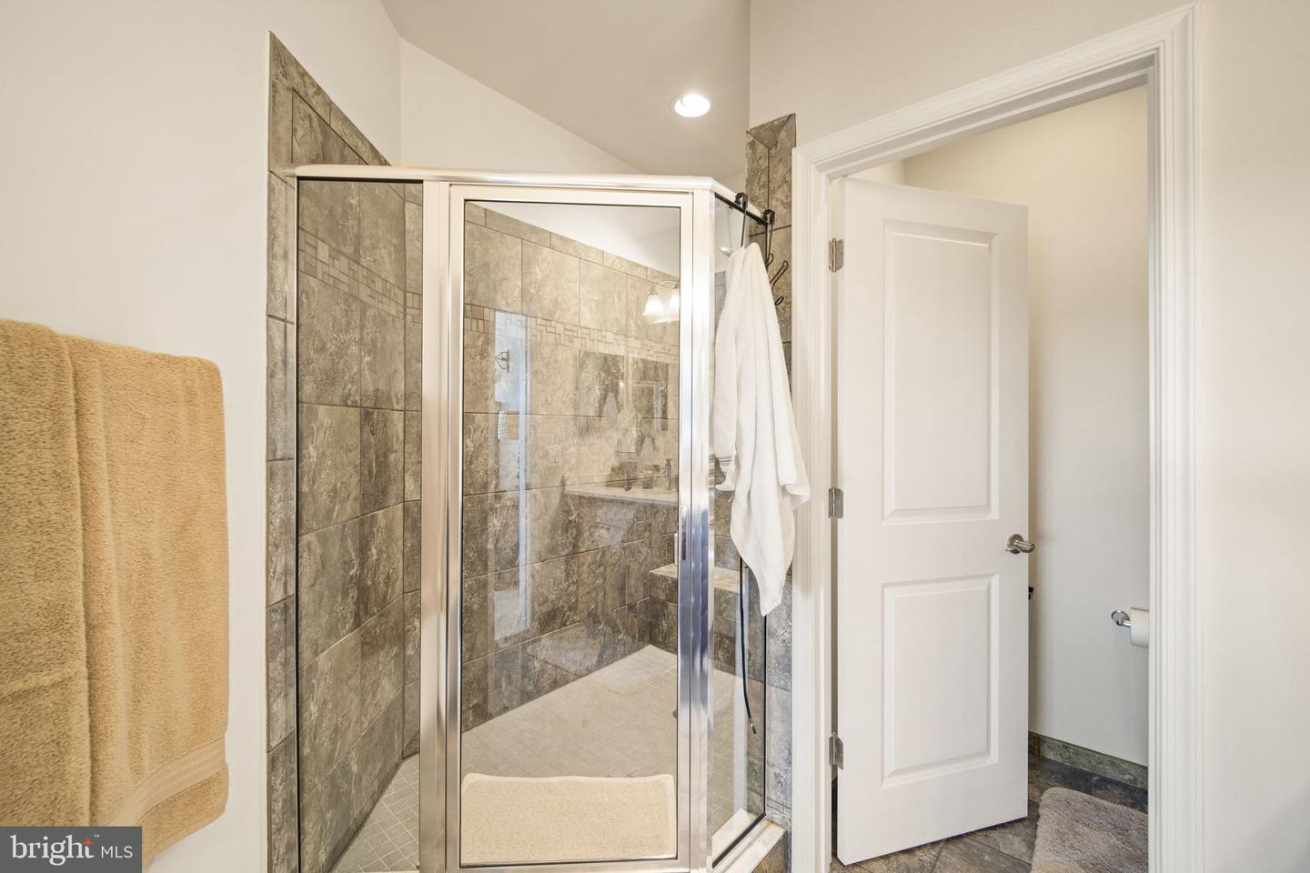 17256 Creekside Green PLACE