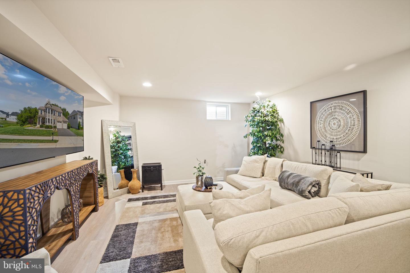 17256 Creekside Green PLACE