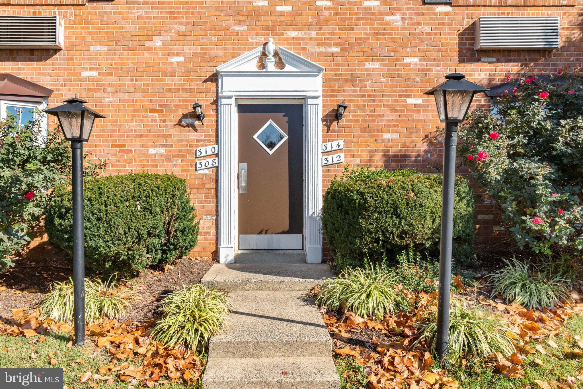 314 E Furman DRIVE