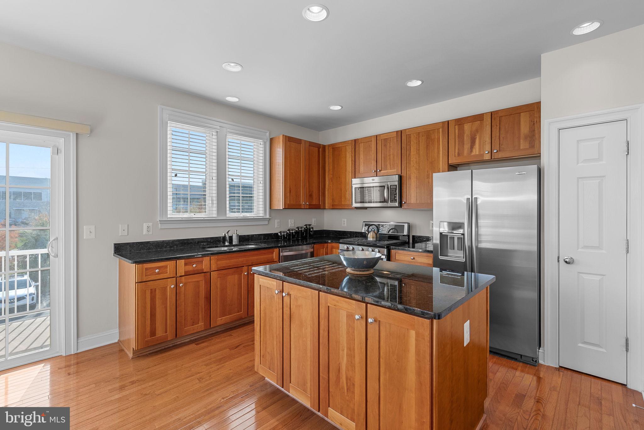 335 Pink Azalea TERRACE SE
