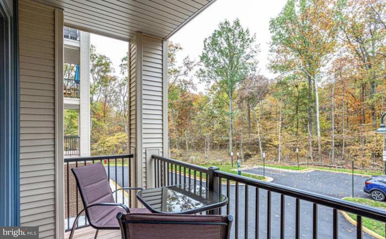 43095 Wynridge DRIVE Unit: 200