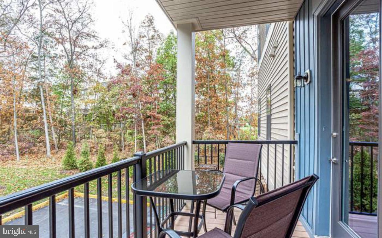 43095 Wynridge DRIVE Unit: 200