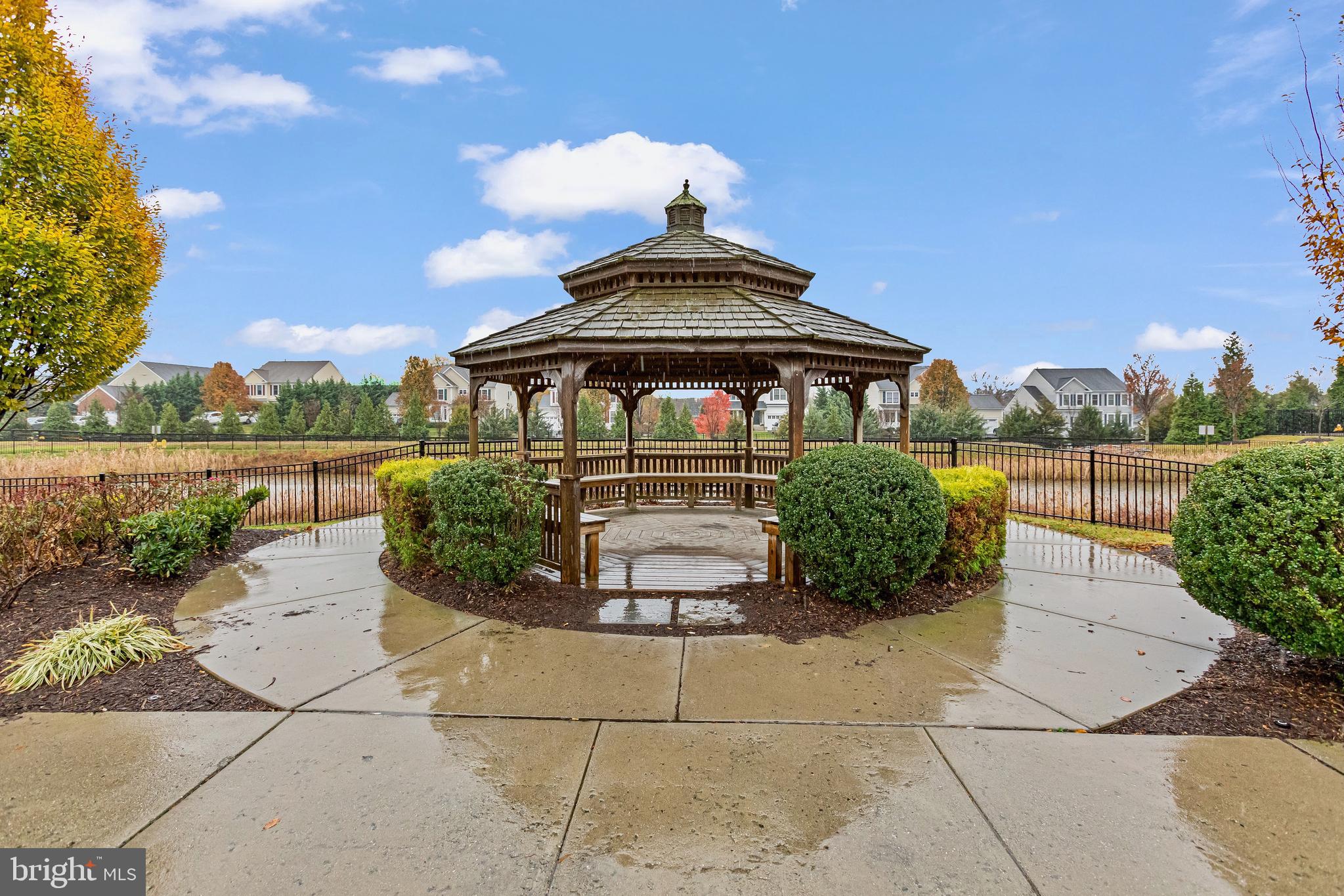 43366 Town Gate SQUARE