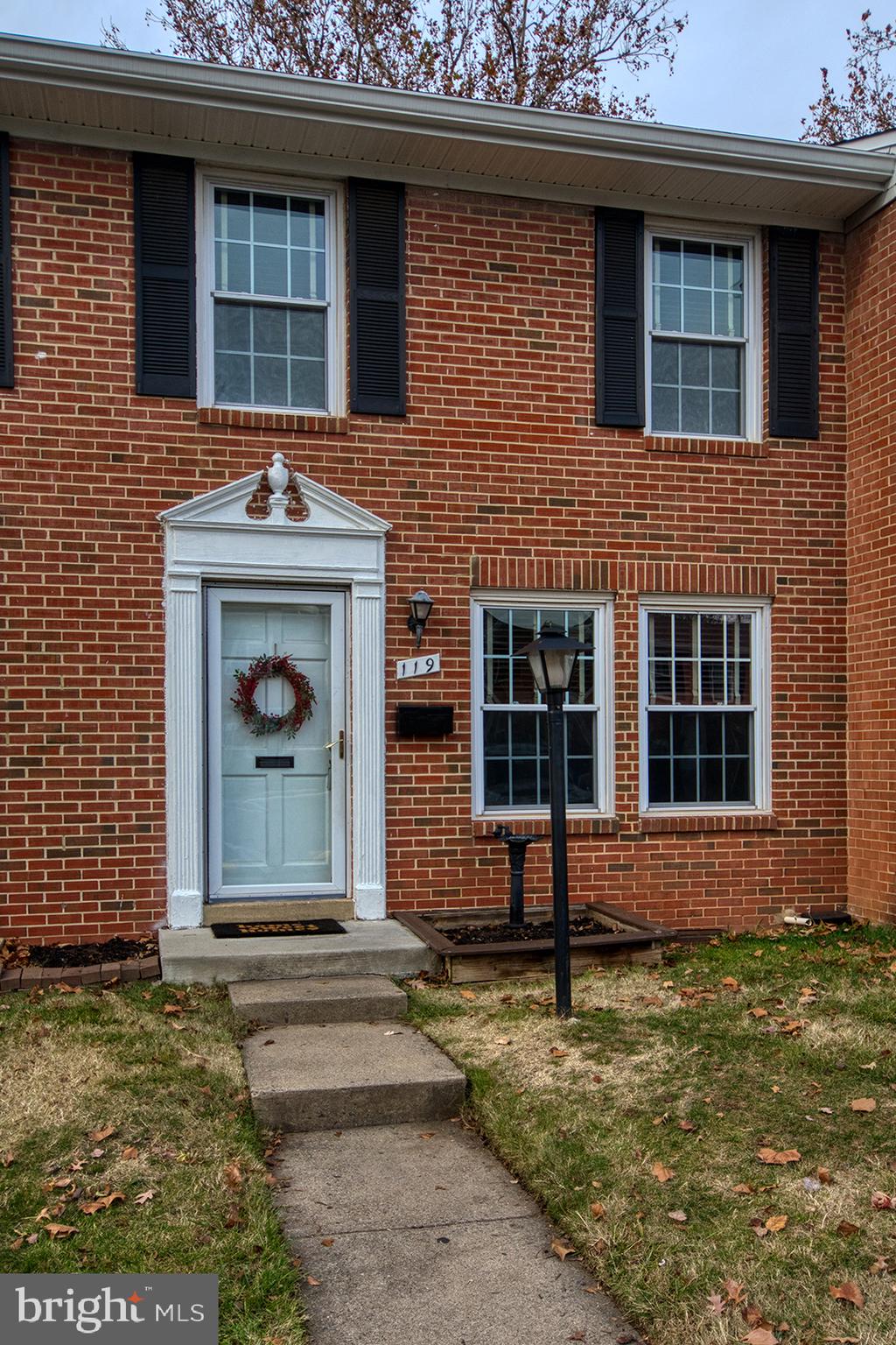 119 N Duke DRIVE Unit: 222