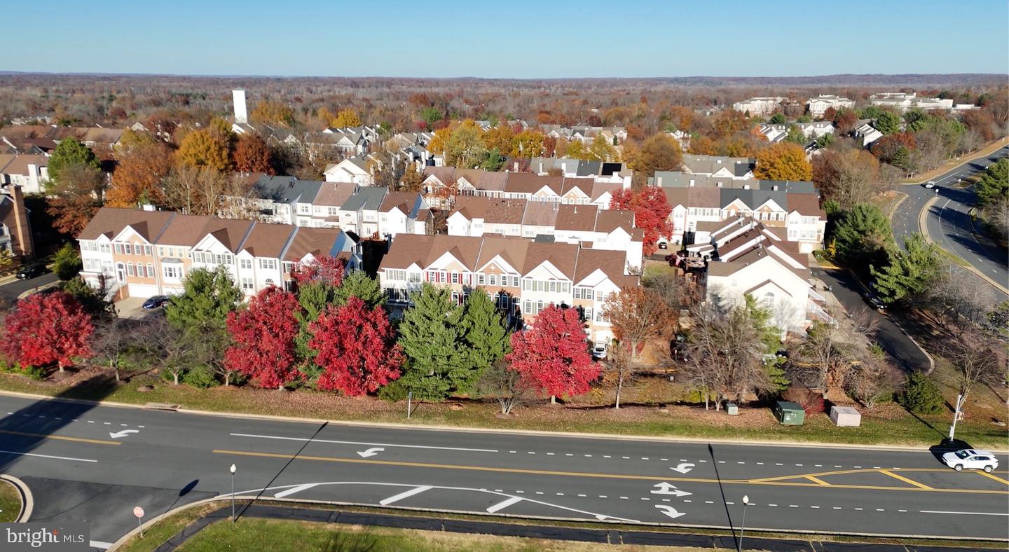 20613 Glenmere SQUARE