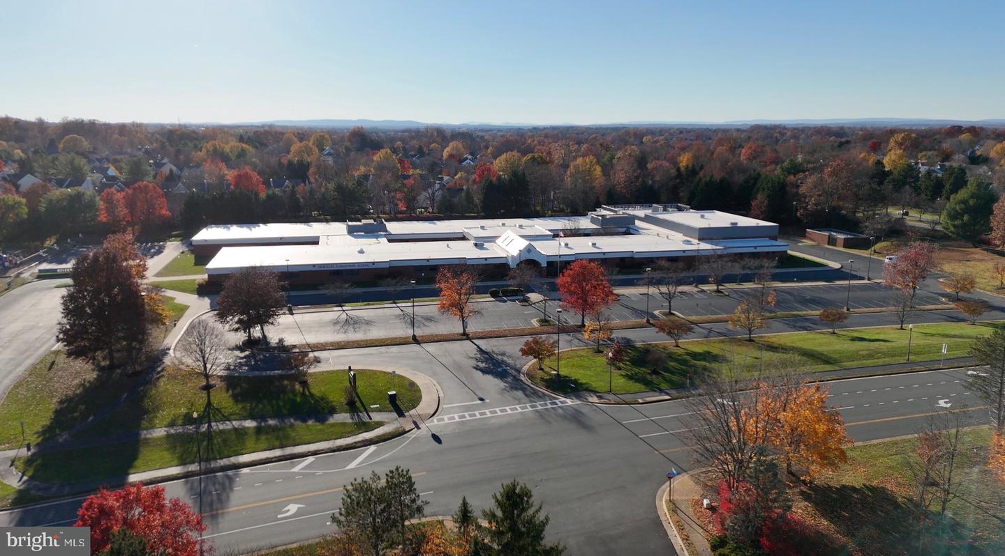 20613 Glenmere SQUARE