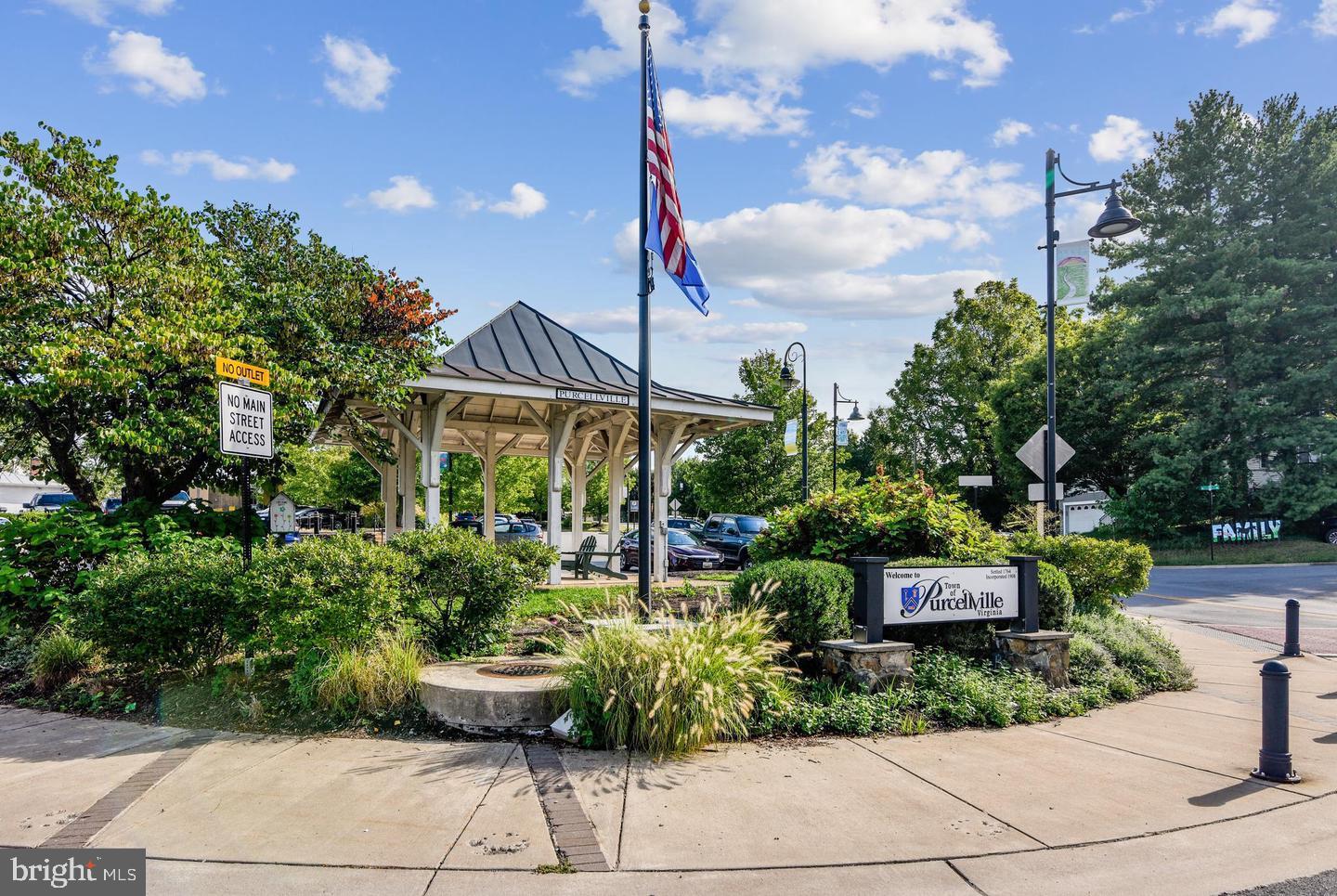 500 Wordsworth CIRCLE