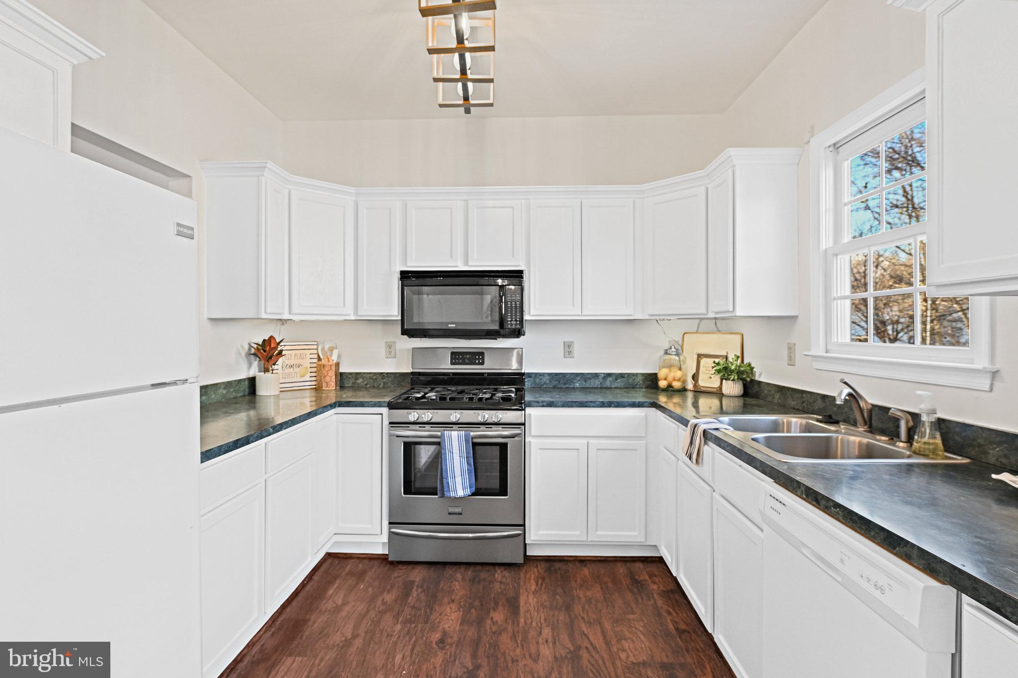 500 Wordsworth CIRCLE