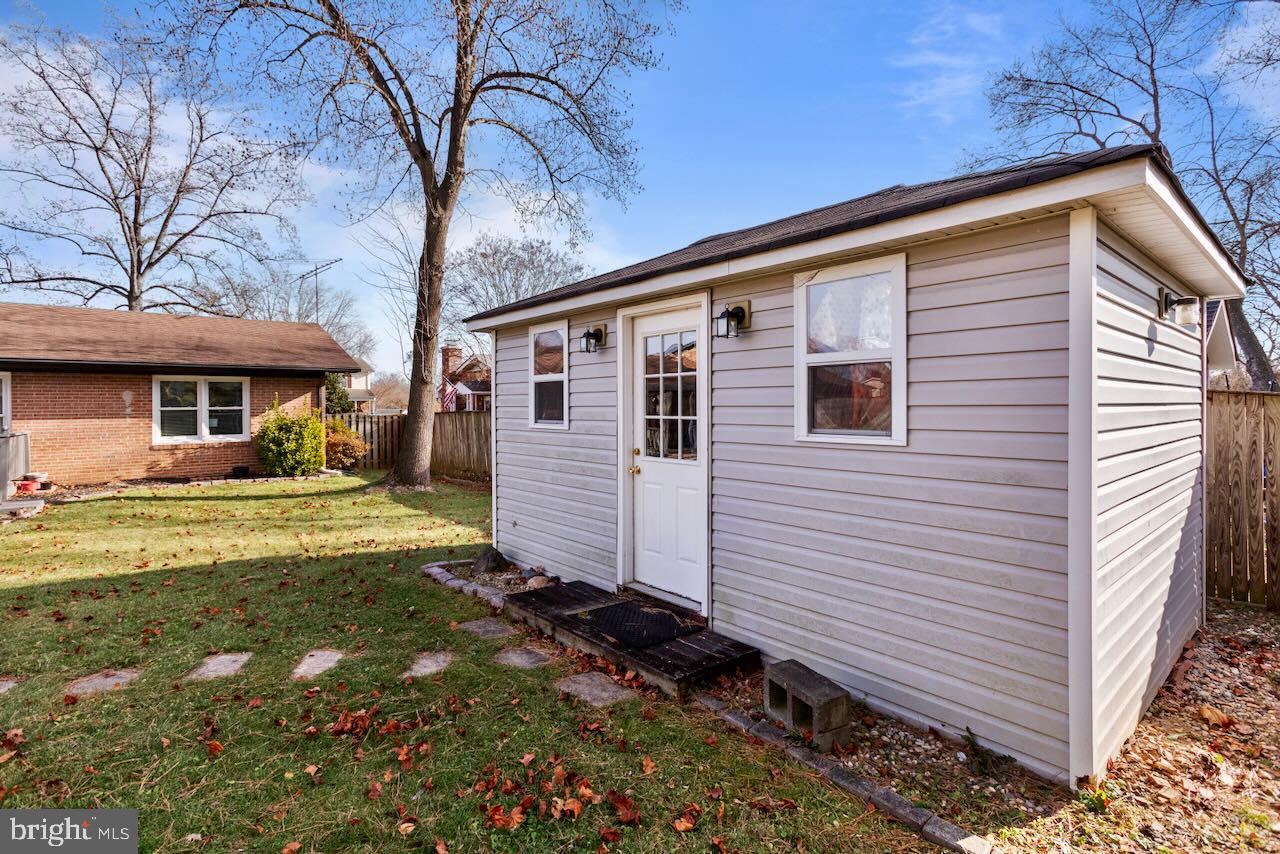 17 Phillips DRIVE NW