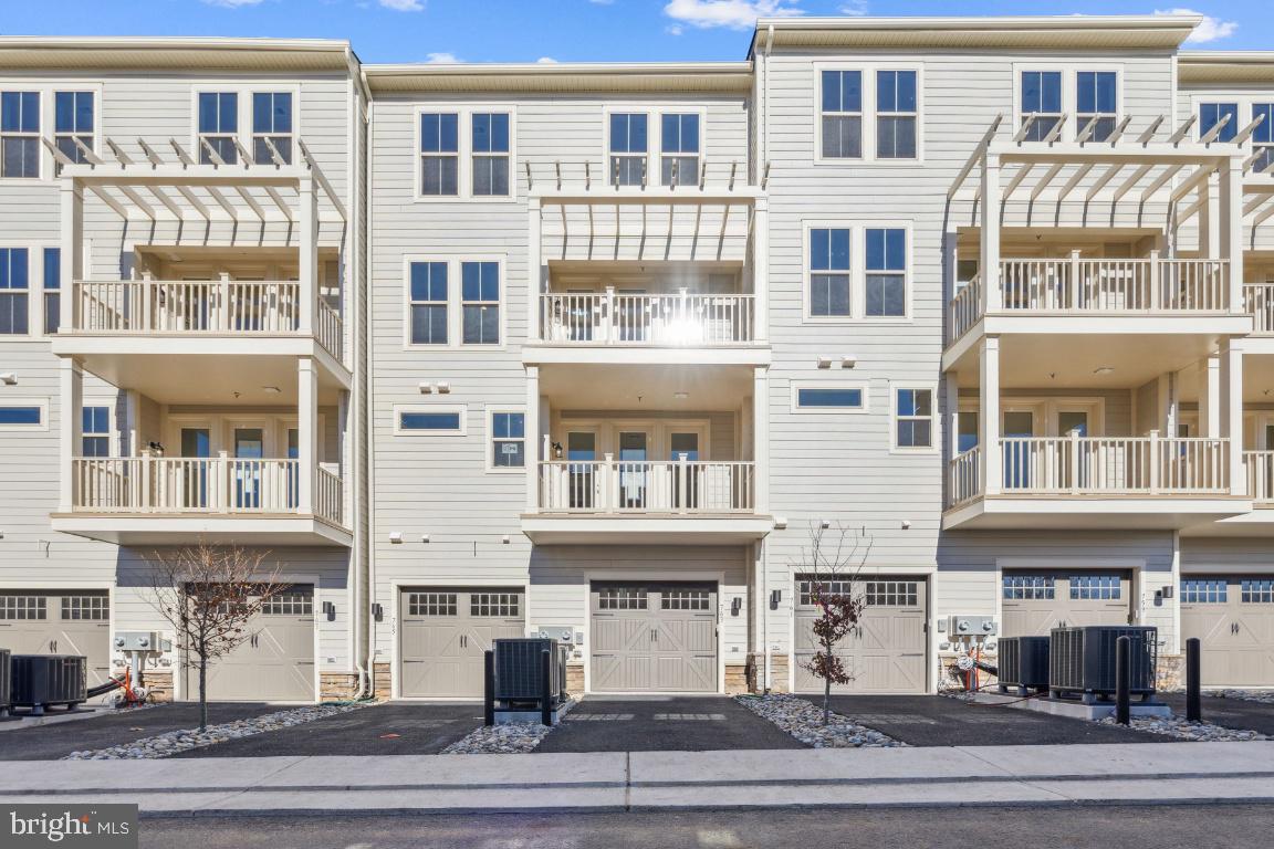 763 Mount Airy TERRACE