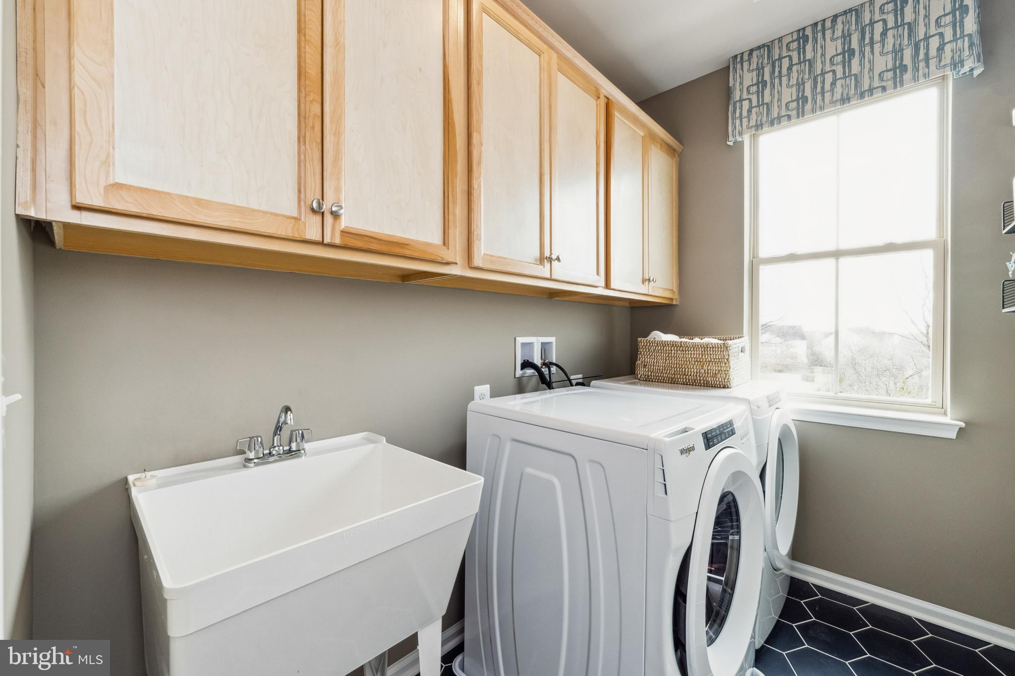 759 Mount Airy TERRACE
