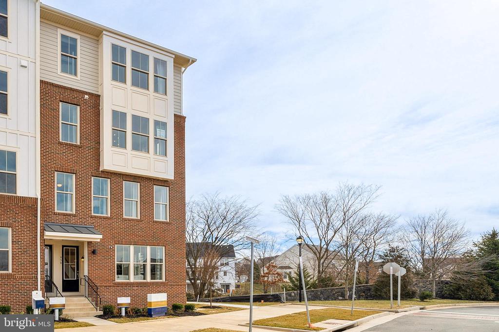 759 Mount Airy TERRACE NE