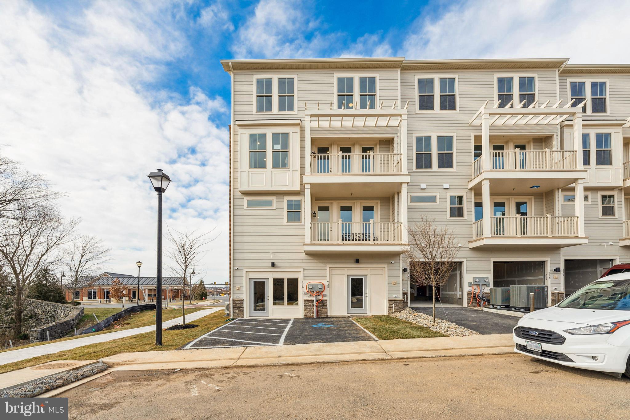 759 Mount Airy TERRACE NE