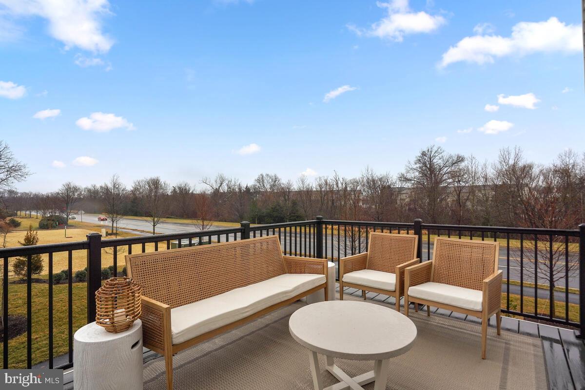 43435 Farringdon SQUARE