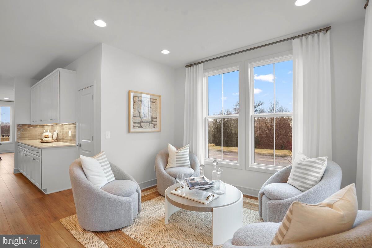 43435 Farringdon SQUARE