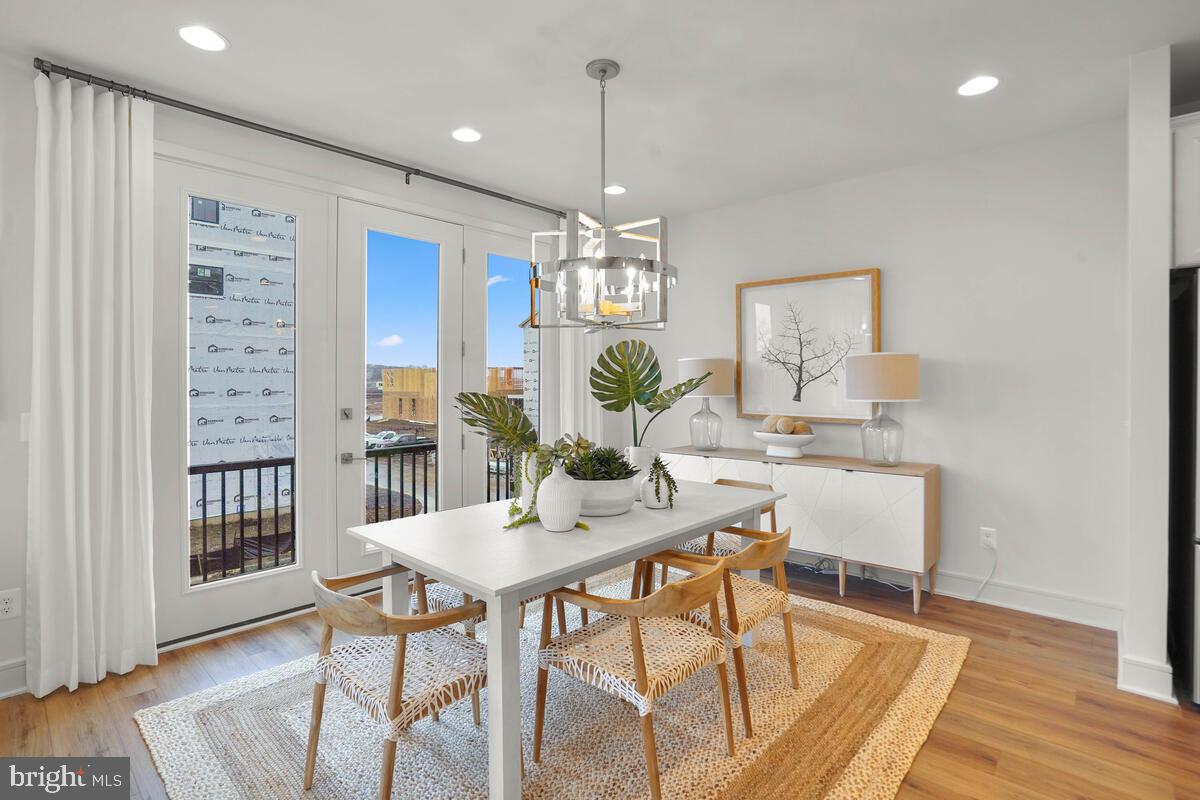 43435 Farringdon SQUARE