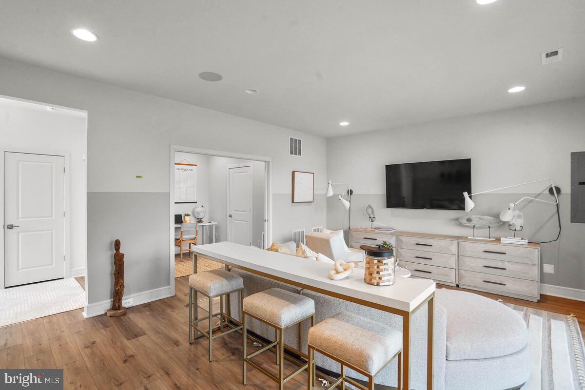 43435 Farringdon SQUARE