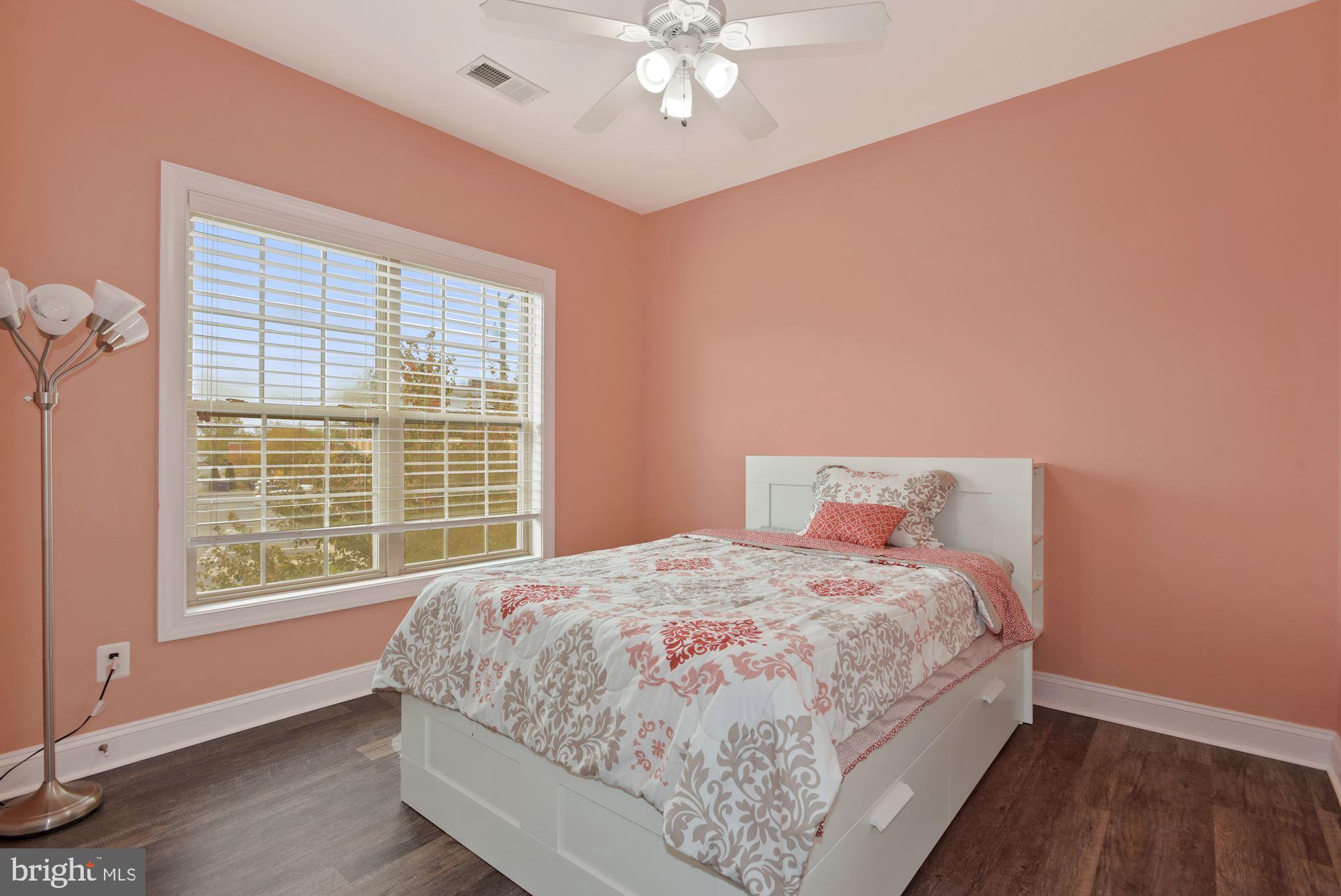 20914 Ashburn ROAD