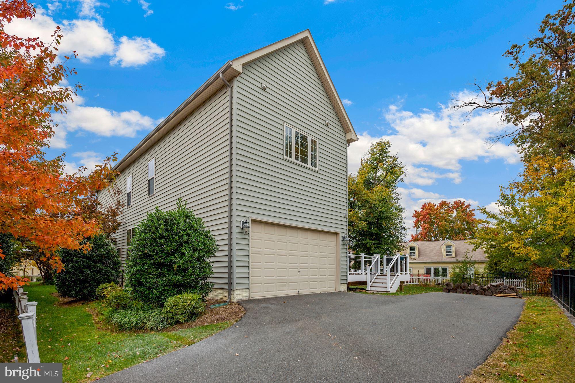 20914 Ashburn ROAD