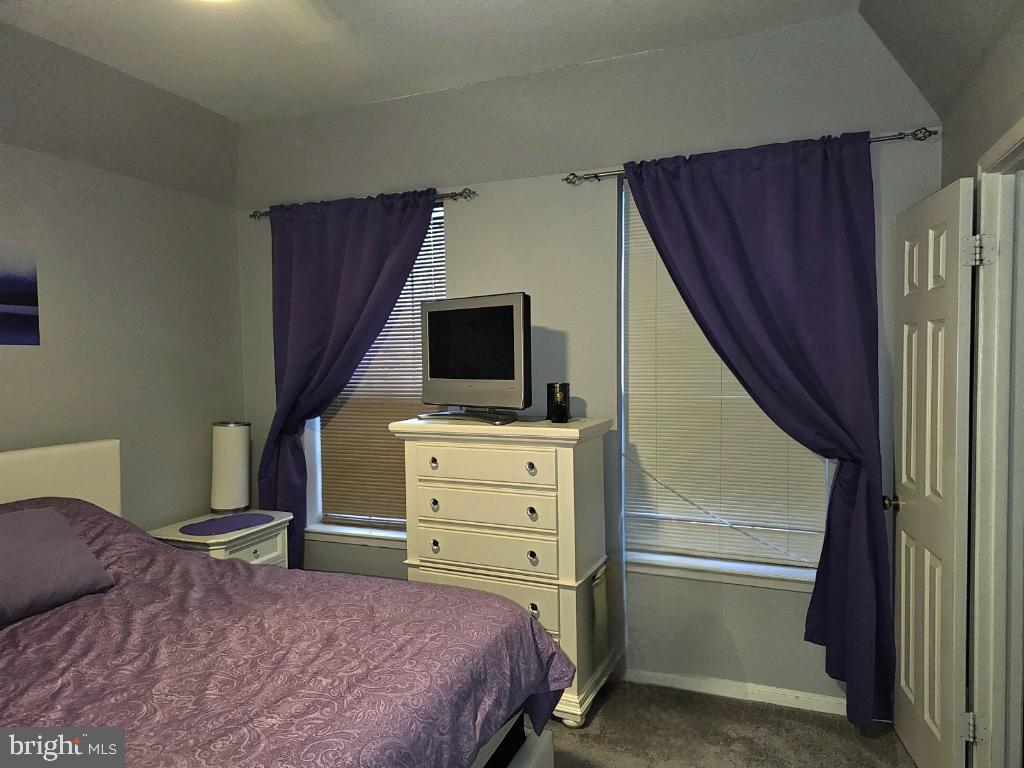 666 Gateway DRIVE SE Unit: 512