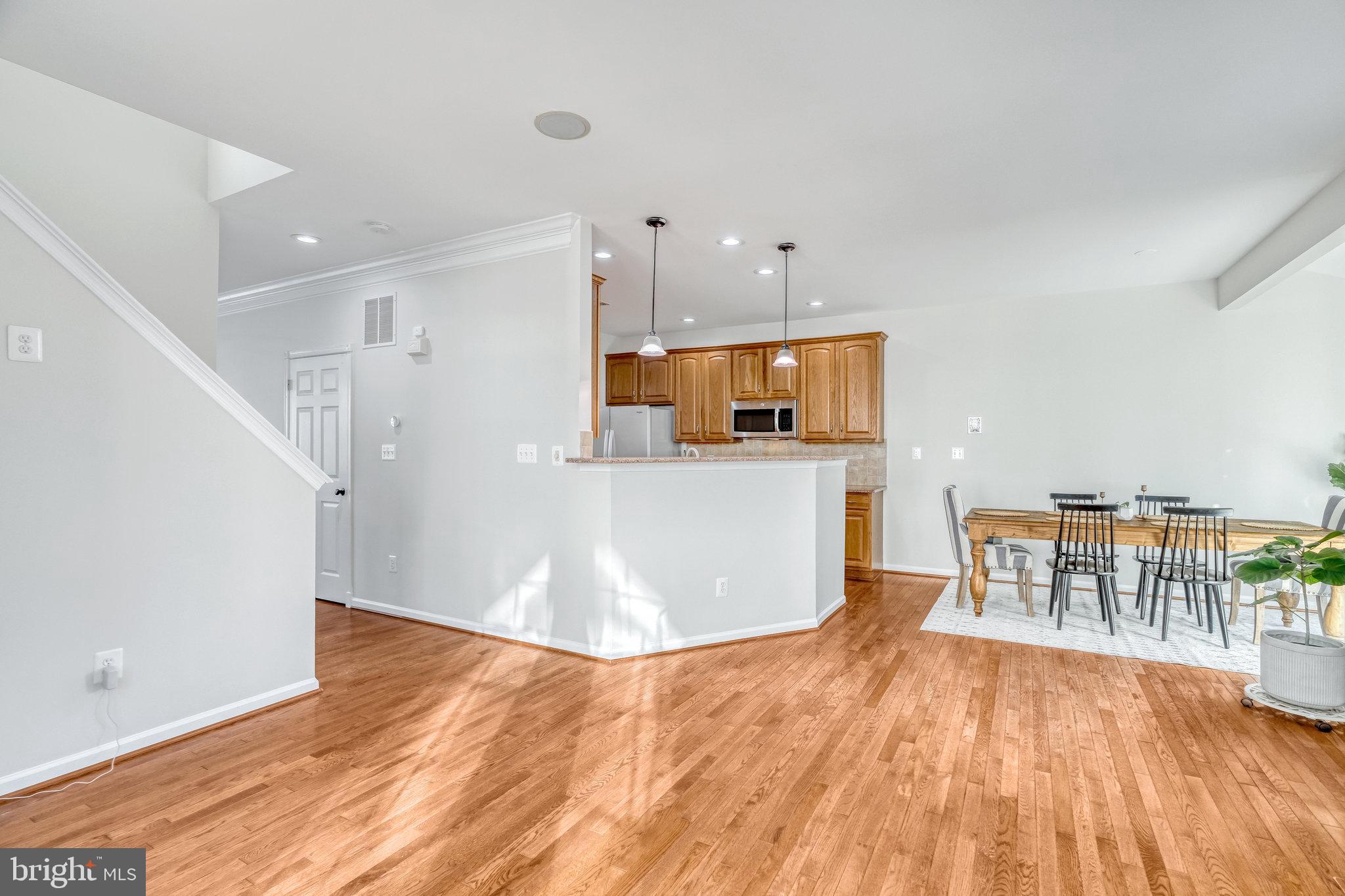 207 Elder TERRACE