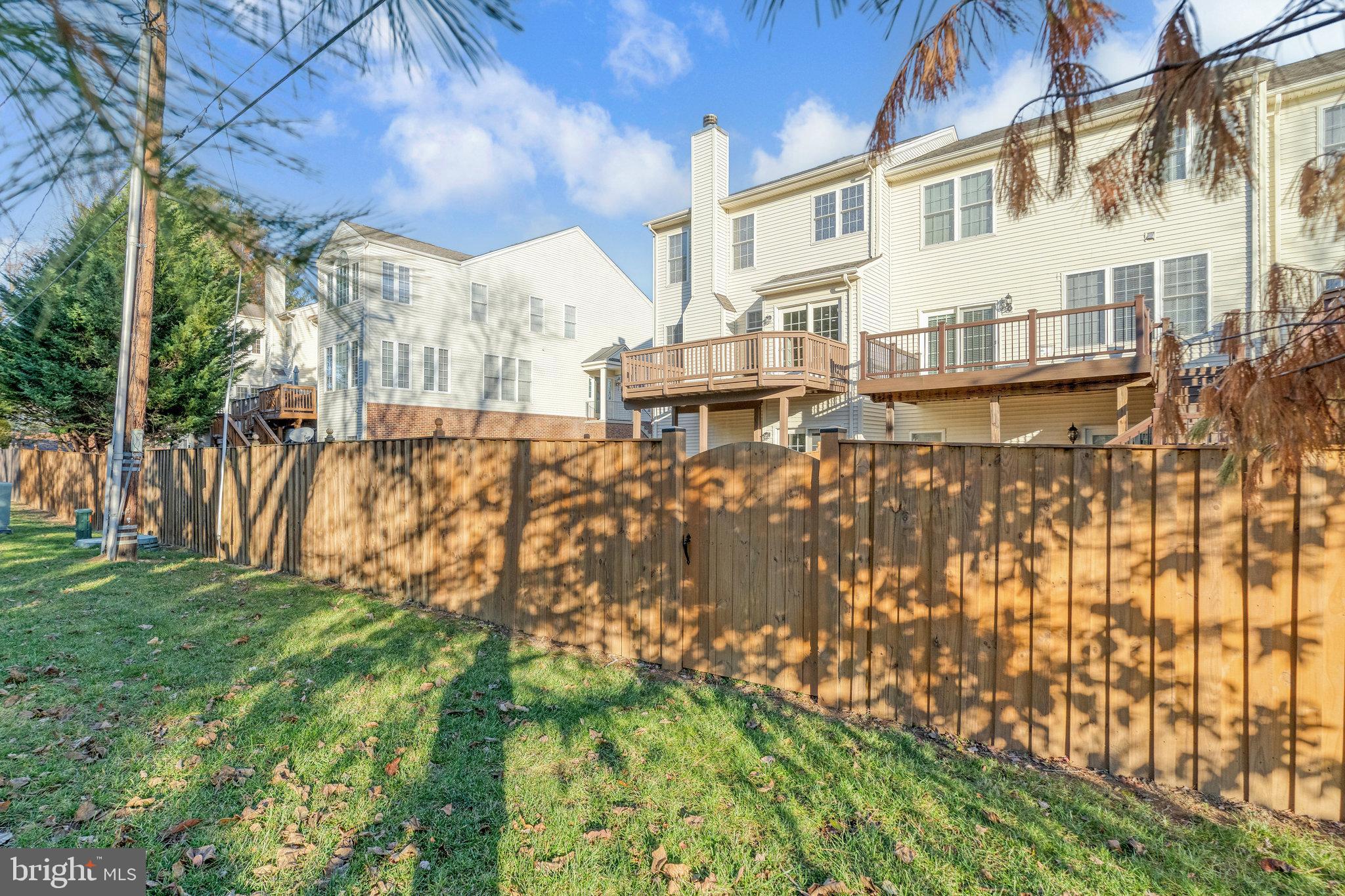 207 Elder TERRACE