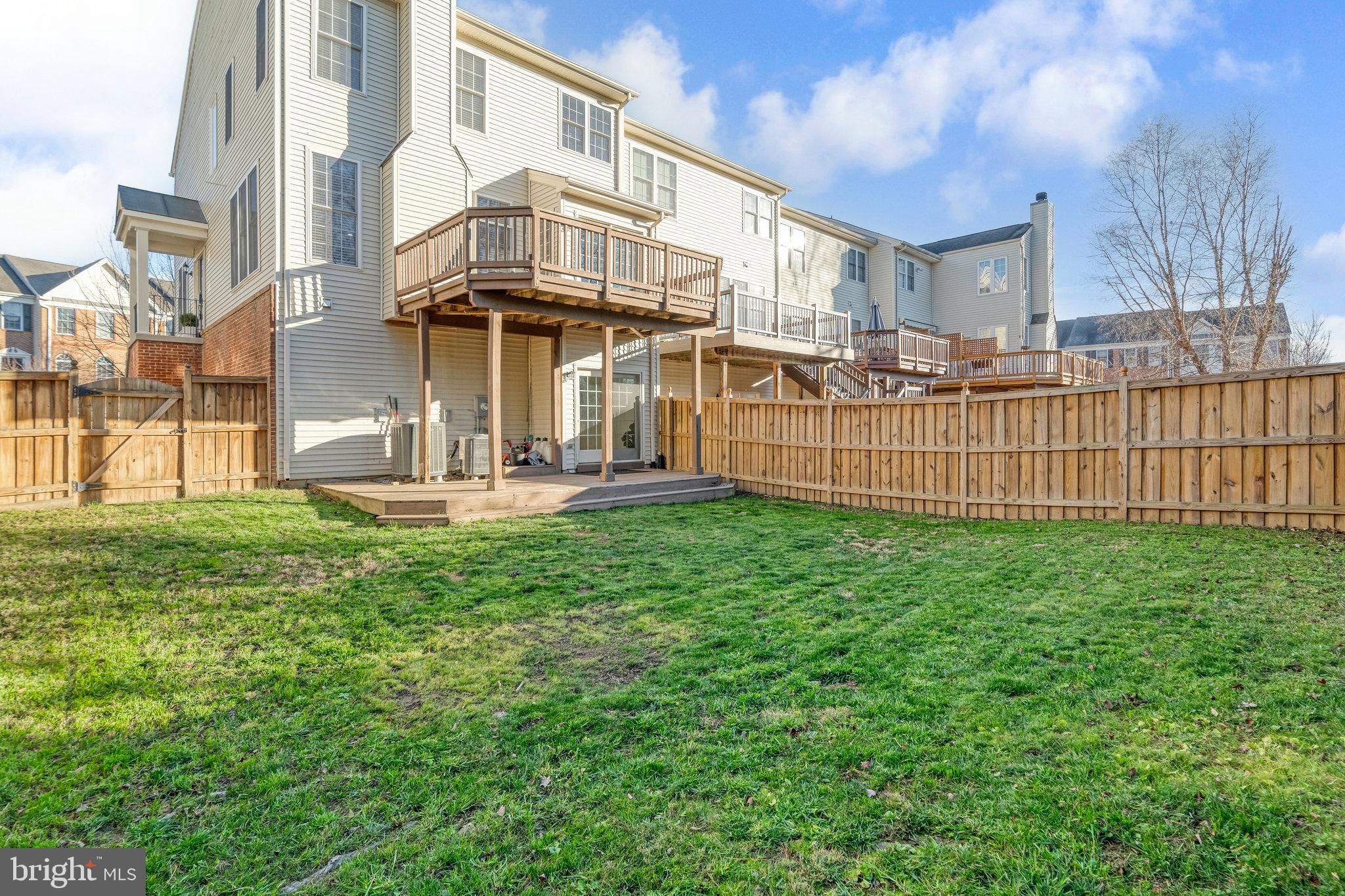 207 Elder TERRACE