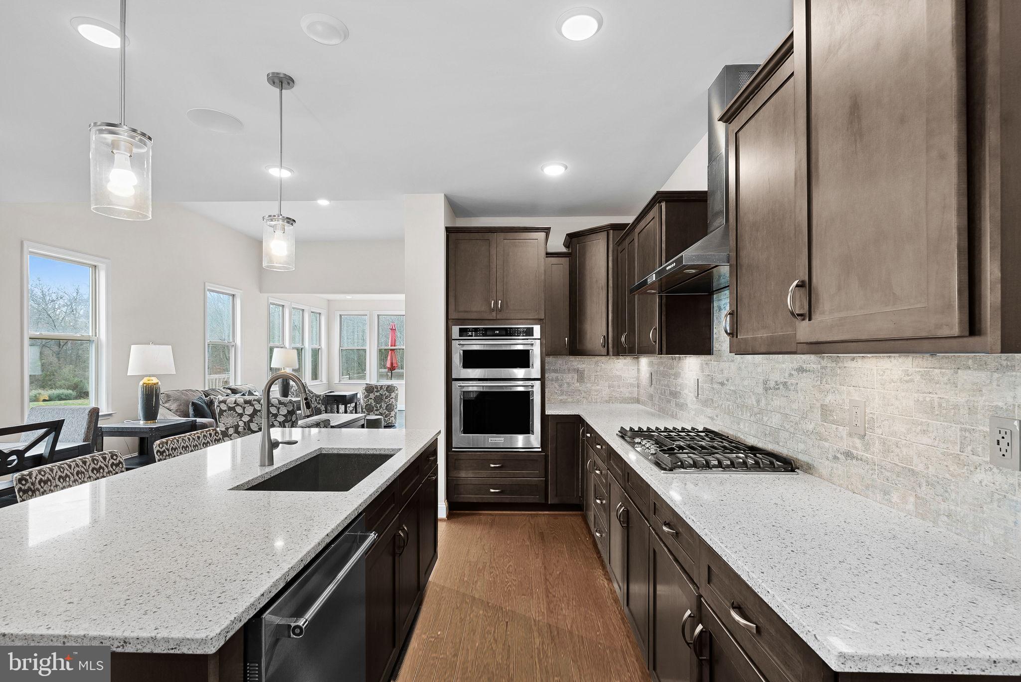 19829 Silvery Blue TERRACE