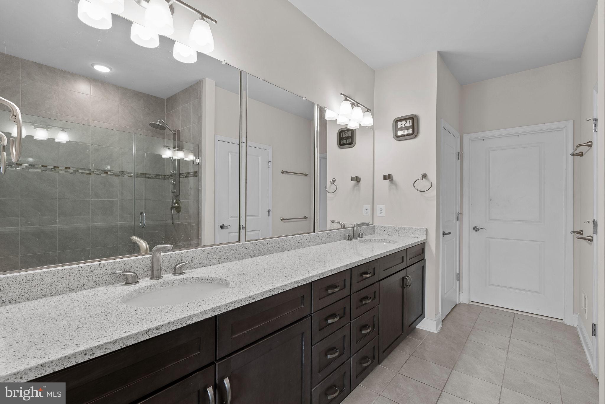 19829 Silvery Blue TERRACE