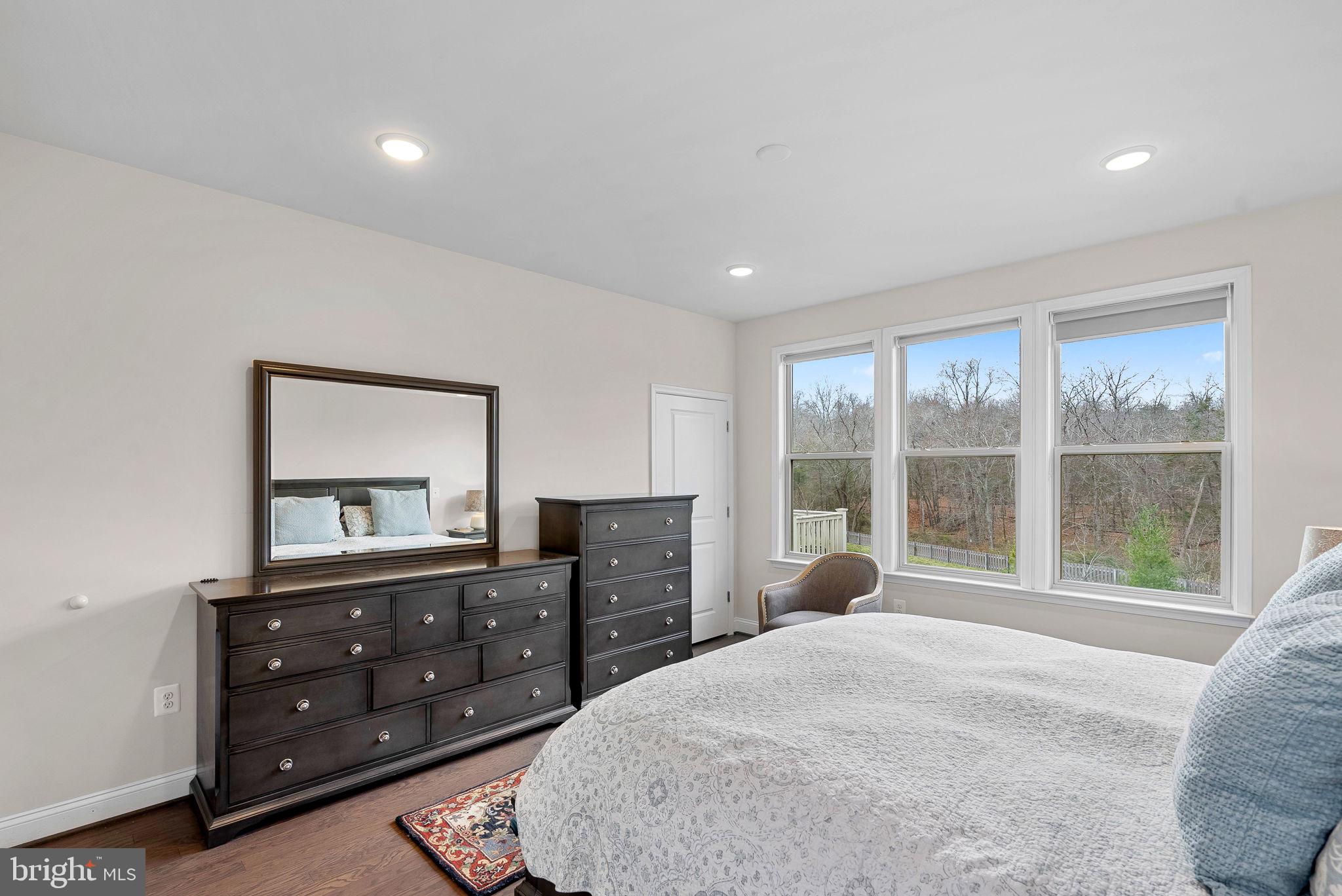 19829 Silvery Blue TERRACE