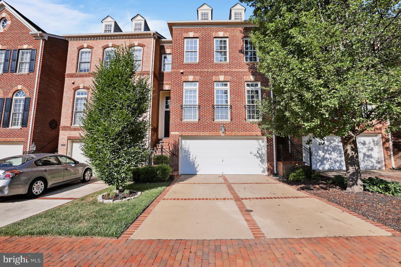 18523 Bear Creek TERRACE