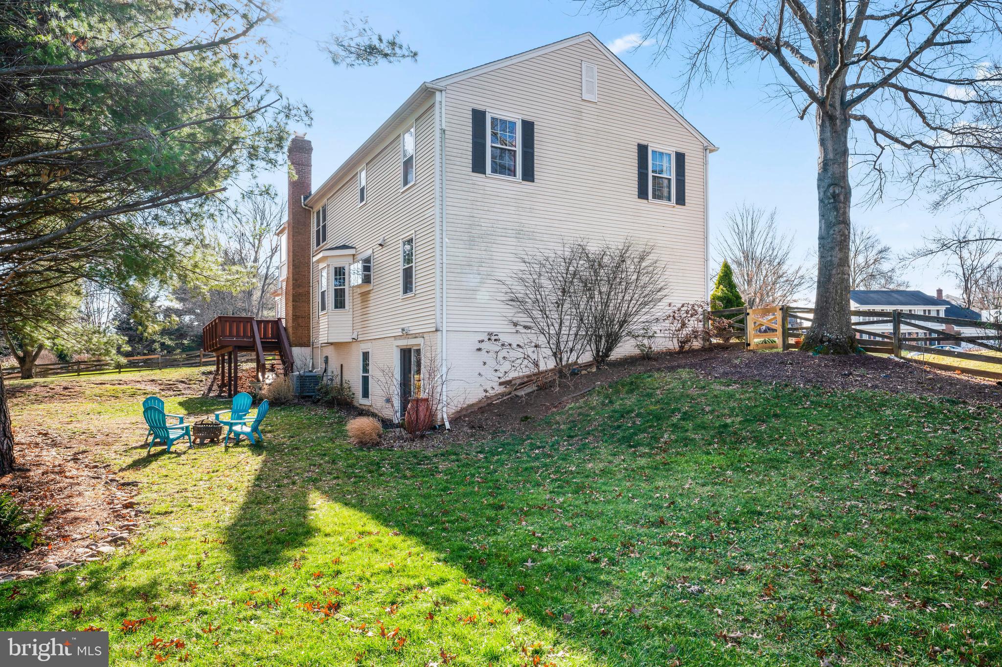 9 Tyler LANE